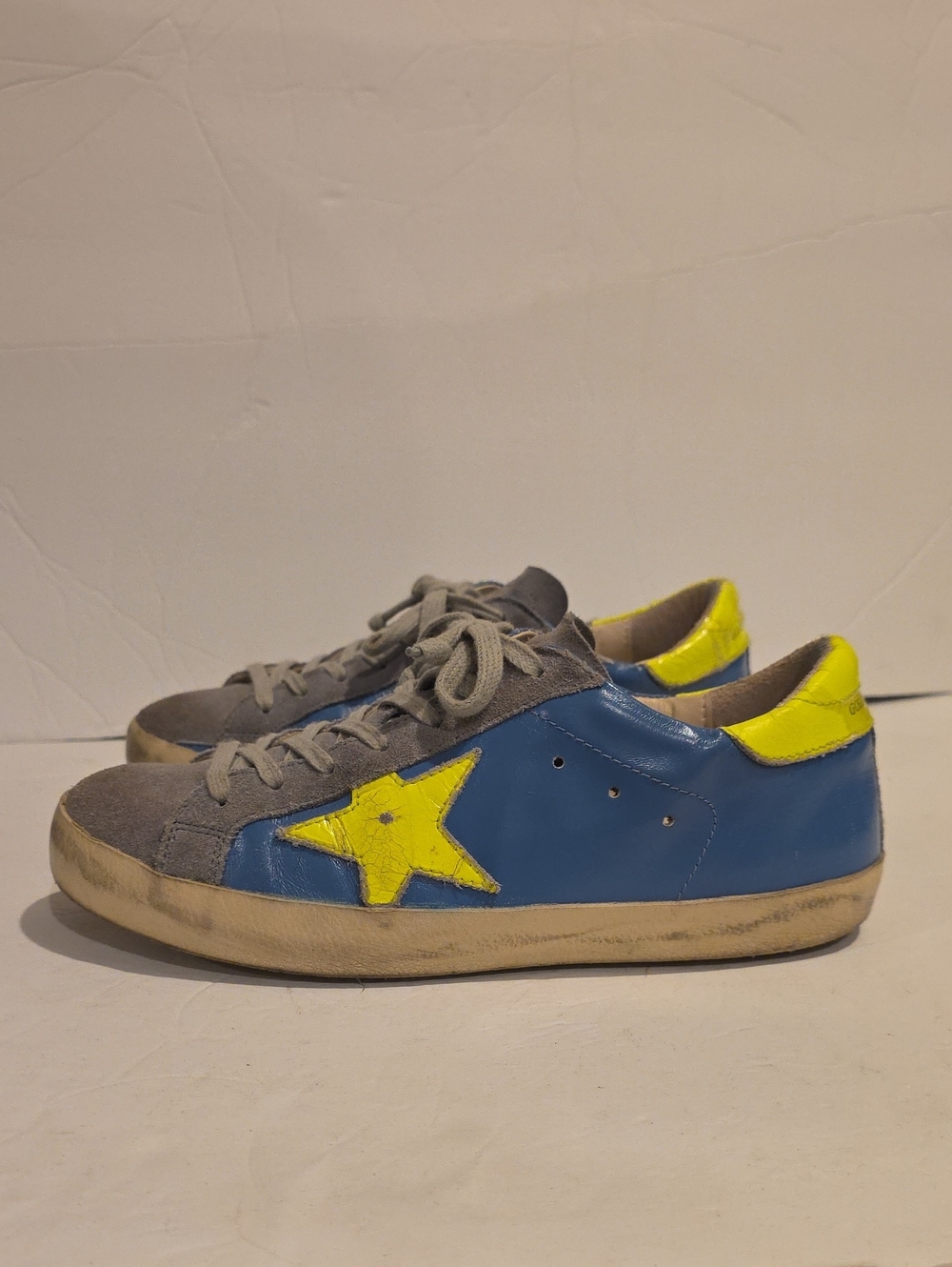 Golden Goose Superstar Rare Fluo Neon Blue Leather & Yellow Star Sneakers 40